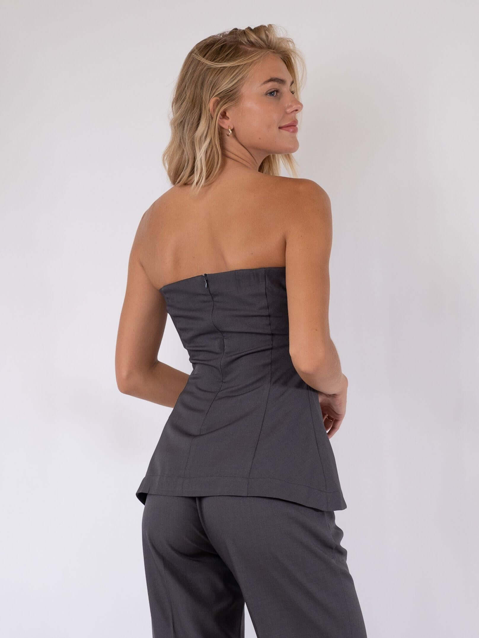 Neo Noir Leafie Melange Top – Dark Grey