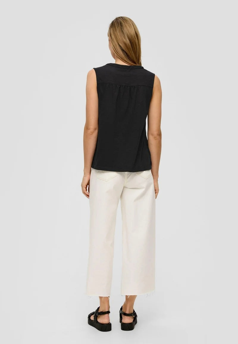 s.Oliver Sleeveless Blouse with V-Neck – Black