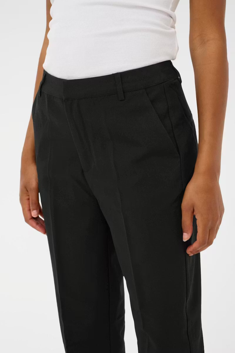 Kaffe KAsakura Straight-Leg Trousers – Black