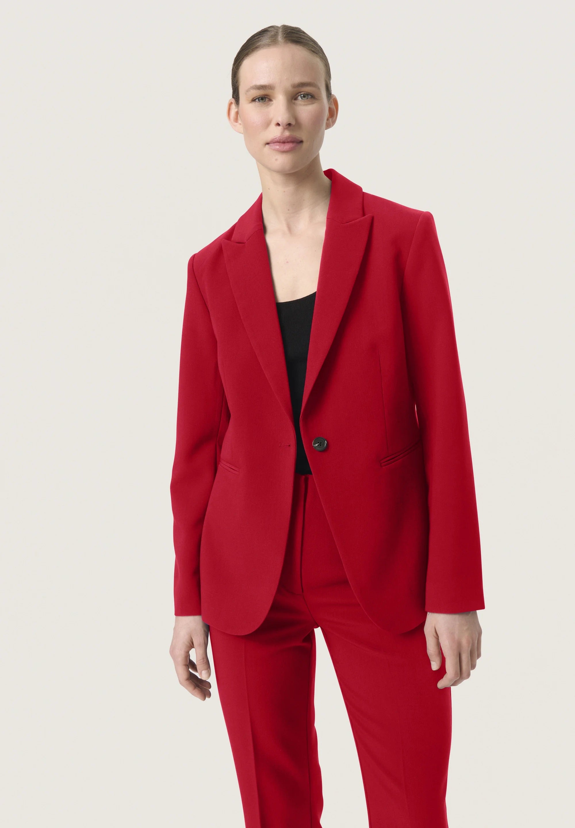 SOAKED in Luxury SLCORINNE rövid blézer – Salsa Red