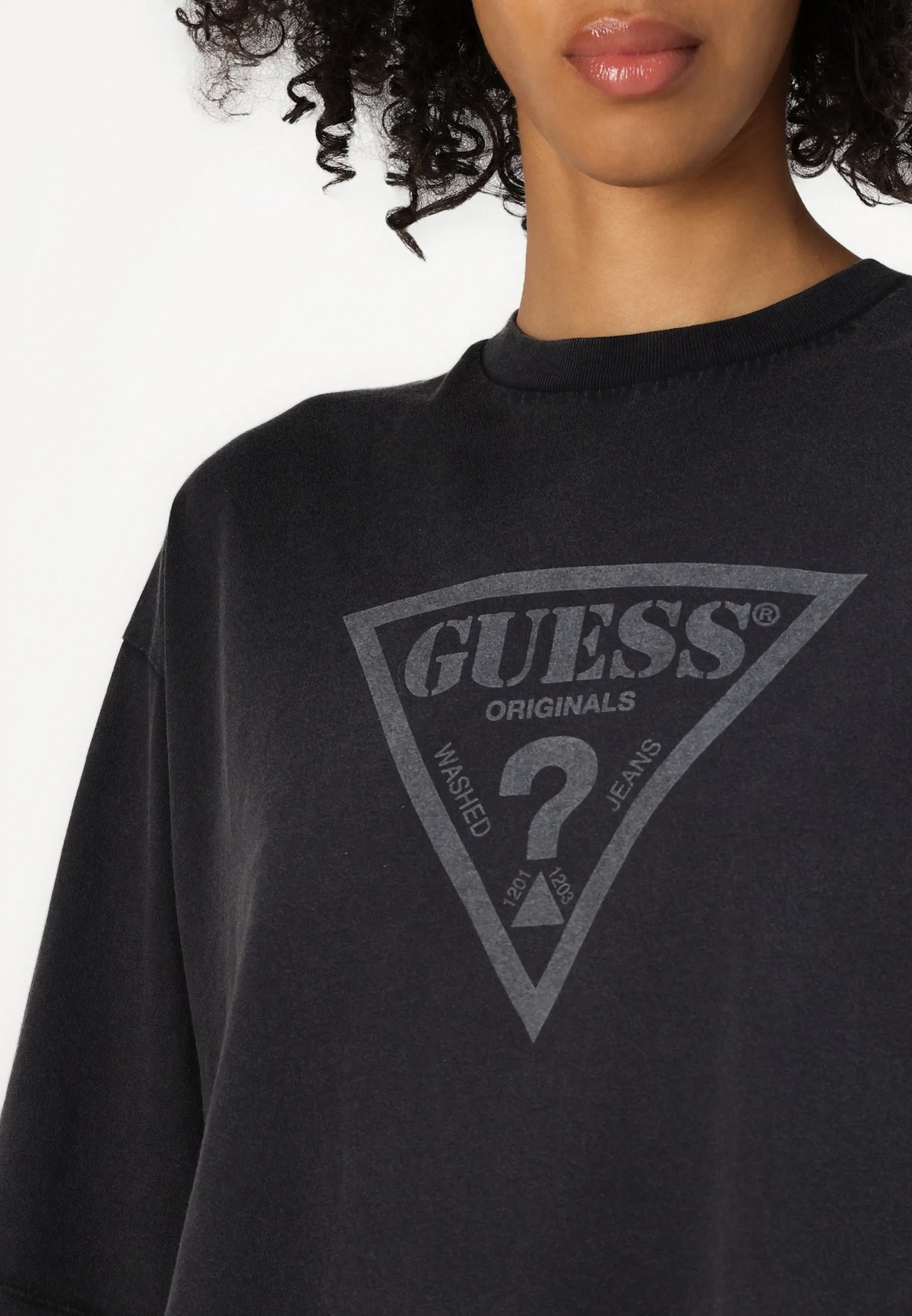 Guess Originals Triangle Logo Crop T-Shirt – Black