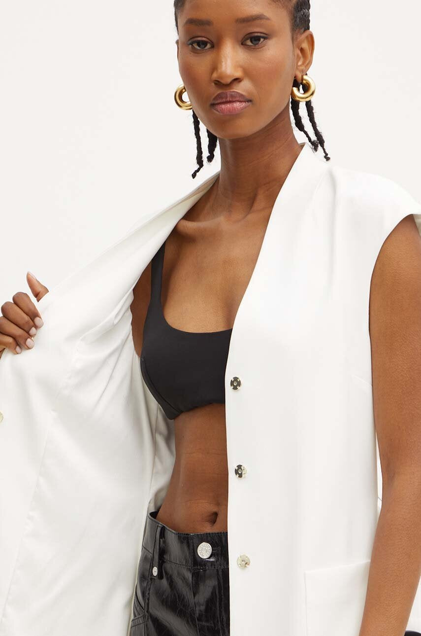 Marciano by Guess Lily Vest - White showcasing elegant women's fashion, perfect for dressy occasions and premium brands outlet.