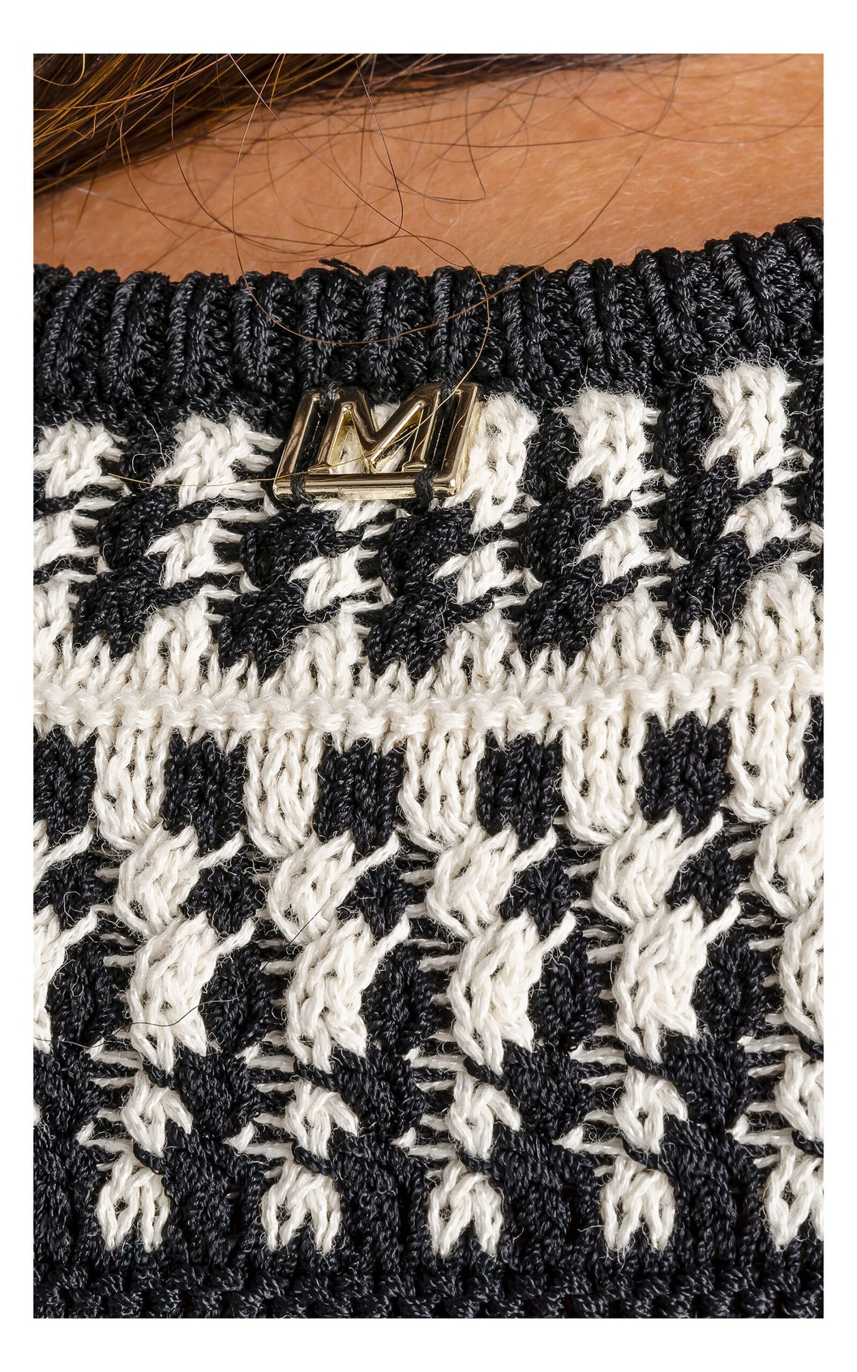 Marciano Guess Patterned Cardigan - Black-Cream close-up of fabric detail showcasing elegant design for women's fashion.