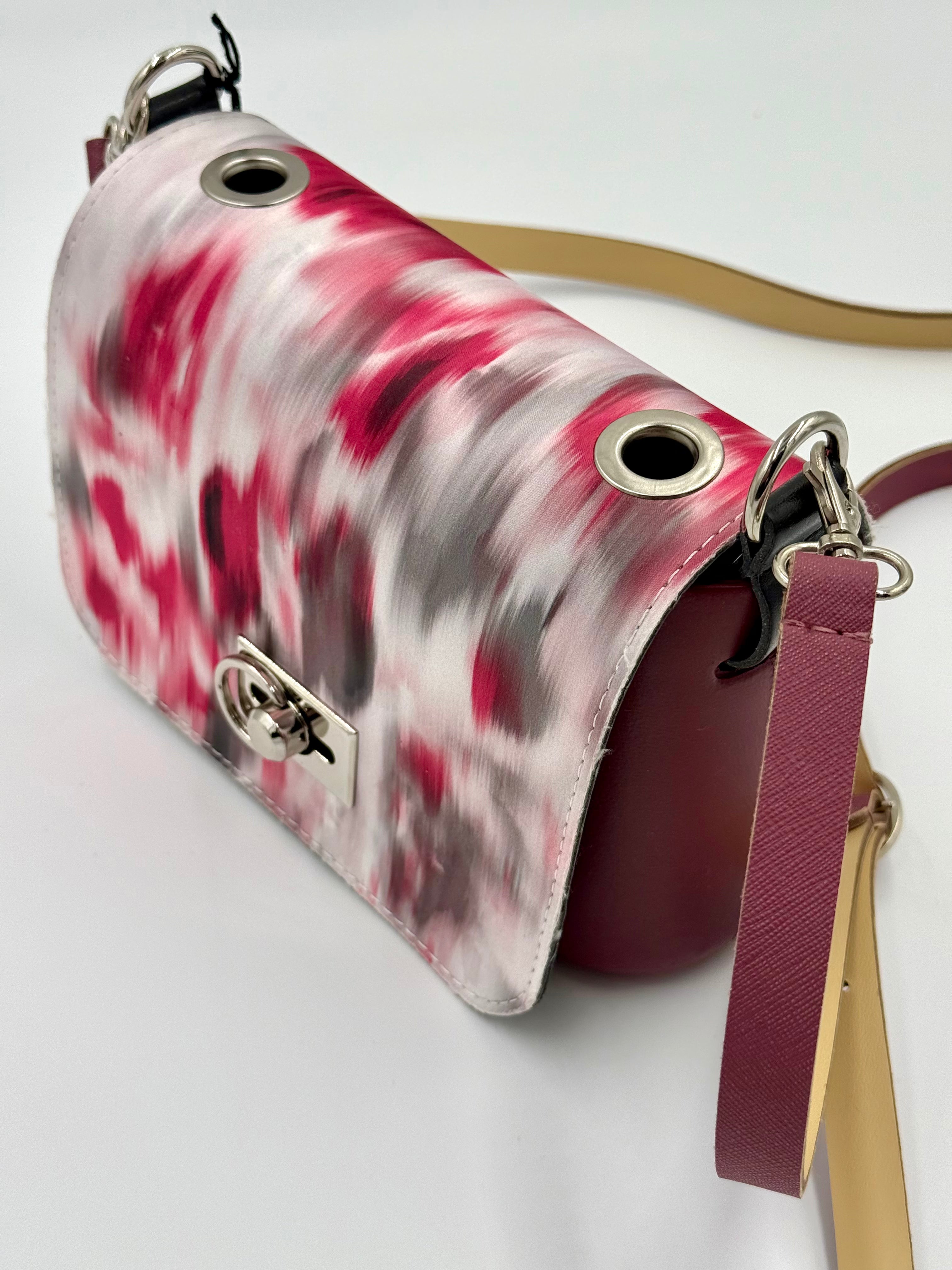 O bag O Pocket Marbled-Flap Bag – Burgundy