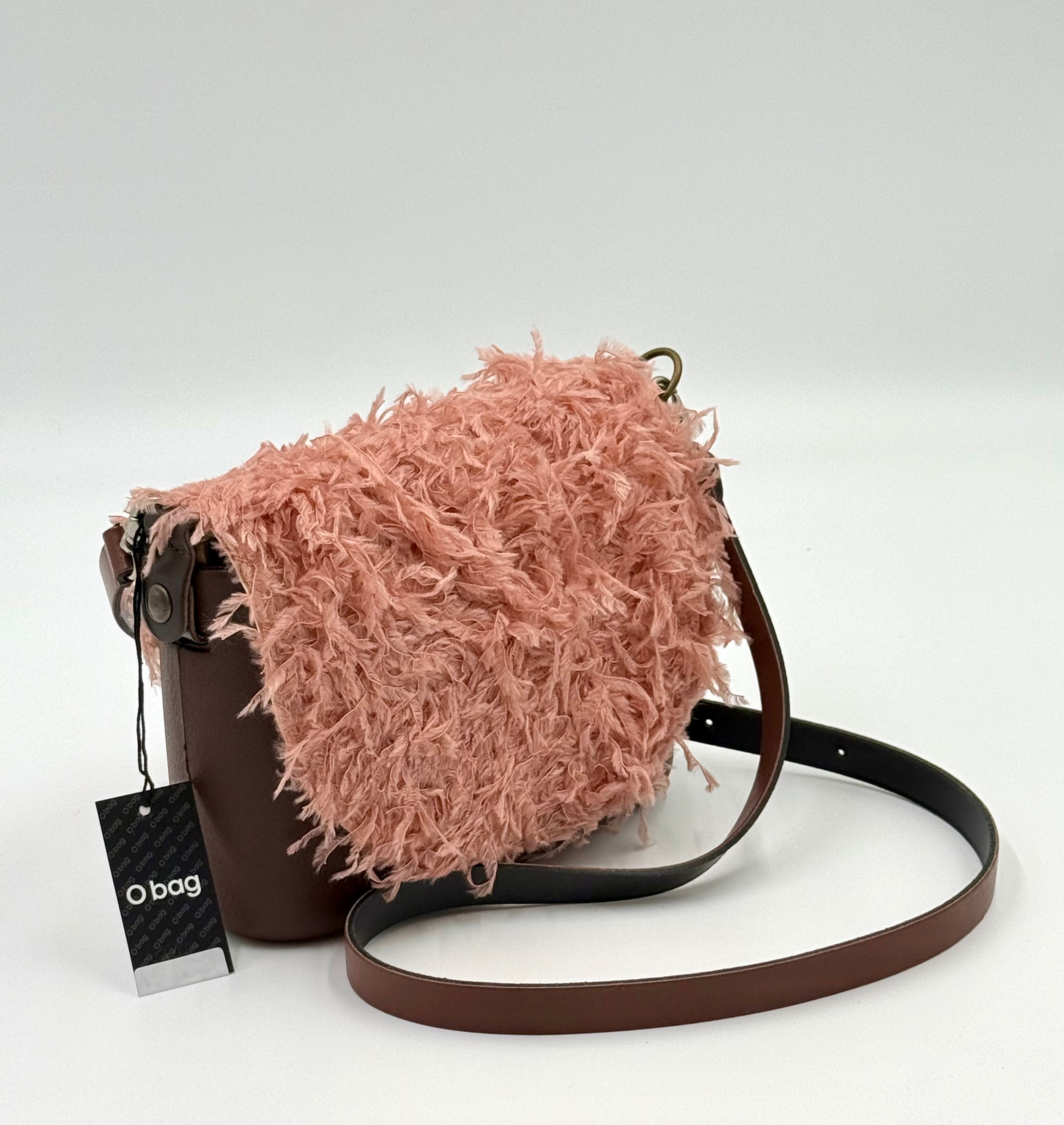 O bag O Pocket műszőrmés táska – taupe-púderrózsaszín