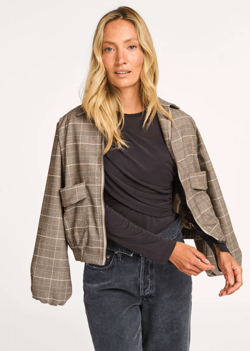 Co'couture Camilla CC Drape Long-Sleeve Blouse – Black