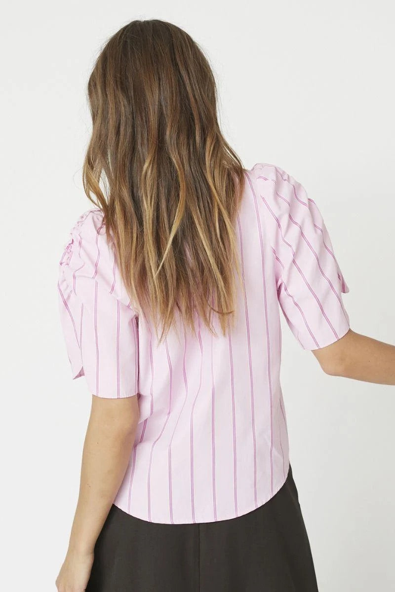 Co'couture Rosalina CC Stripe Short-Sleeve Blouse – Blush Pink