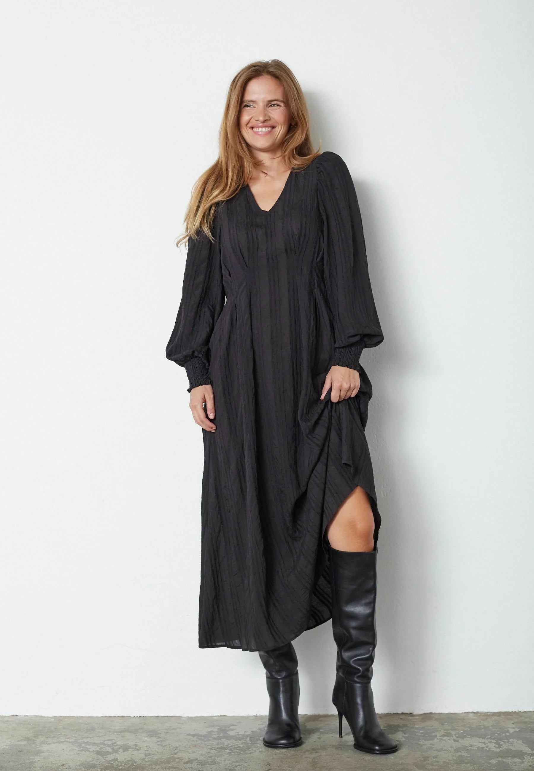 Co'couture Kesi CC Draped Midi Dress – Black