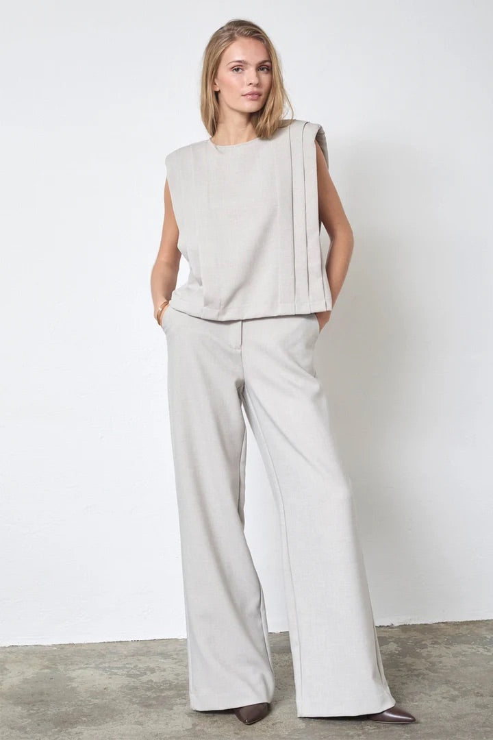 Co'couture Mava CC Padded Pleat Short-Sleeve Top – Bone