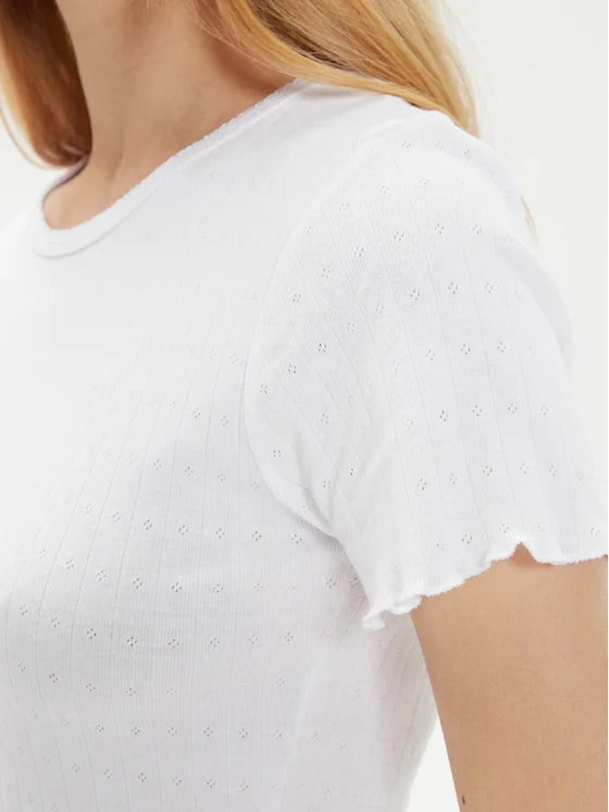 Brave Soul Eyelet Trim Crop Top – White