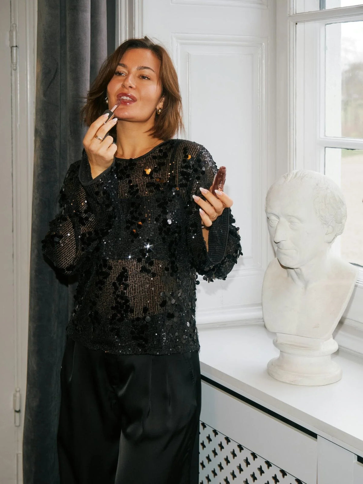 Neo Noir Blake Sequin Blouse – Black