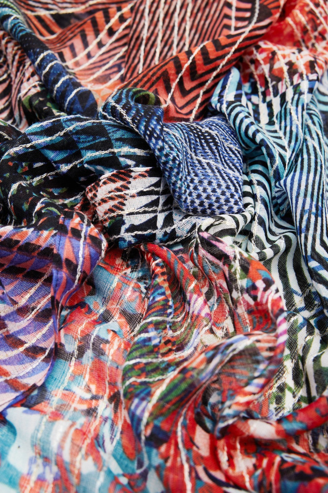 Desigual Exclusive Travel Design Two-Scarf Set