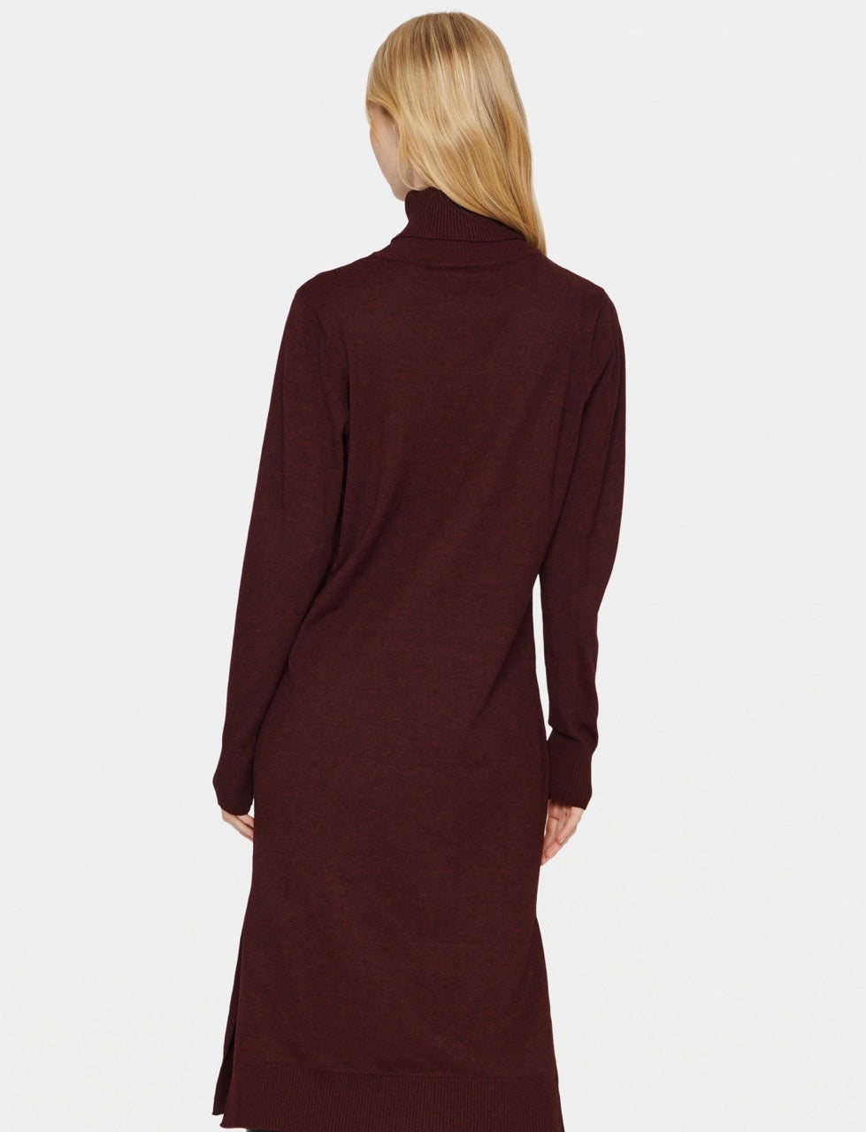 Saint Tropez MilaSZ Roll Neck Long Dress – Burgundy