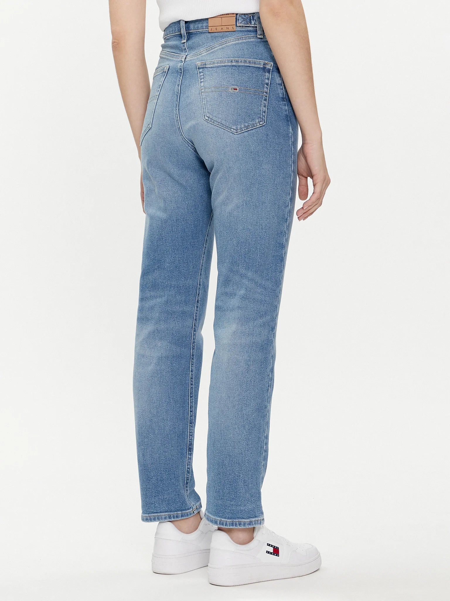 Tommy Jeans Julie egyenes szárú farmernadrág – kék
